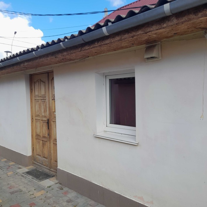 Продаю две части дома ул. Скороходова/ 3 Слободская - фото 1