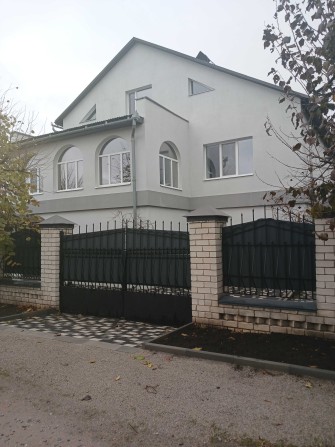 Продаю свій будинок в самому екологічно чистому місці міста - фото 1