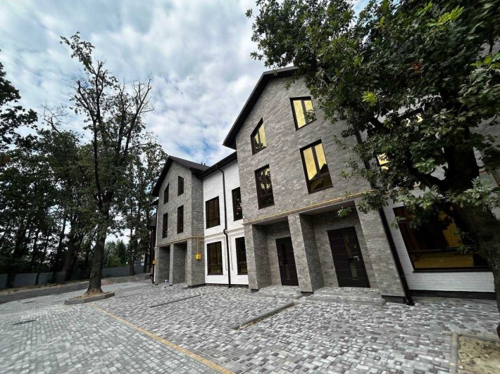 Таунхаус / 95 м2 / Центр. комунікації / Закрита територія / ГАЗ - фото 1