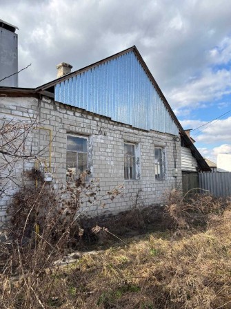 В продажу будівля Жихар - фото 1