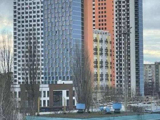 Продаж 2-к квартири вул. Крайня 1 Київ