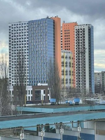 Продаж 2-к квартири вул. Крайня 1 - фото 1