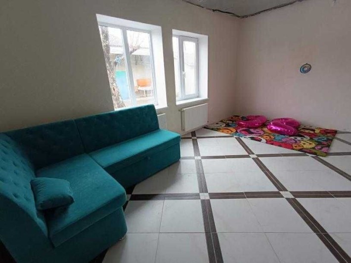 Продам будинок у Немишлянскому районі на п. Новозападном - фото 1