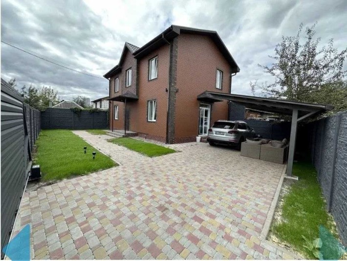 Продам 2х эт дом , м Киевская , ул.Челюскинцев ,140м2 (код 5066) - фото 1