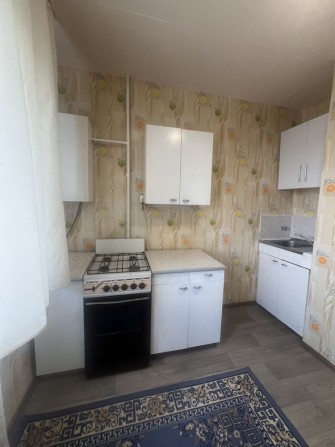 Оренда квартири по вулиці Курчатова 1б . - фото 1