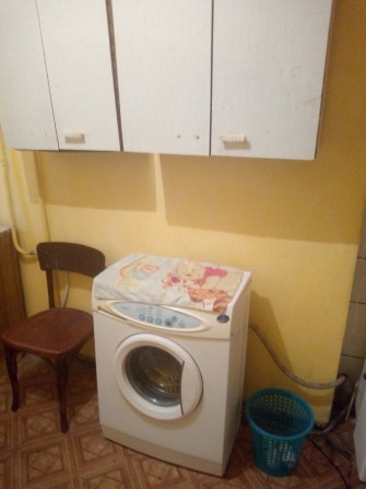 Сдаю 2-х комнатну квартиру в 5 этажке на Артёме. - фото 1