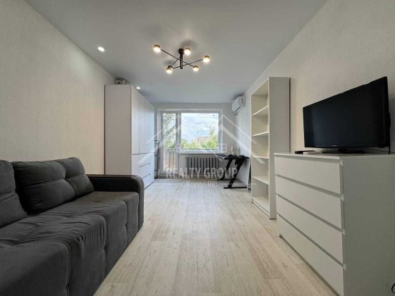 Оренда однокімнатної квартири в центрі по Пушкіна на пл. Визволення. Кривой Рог