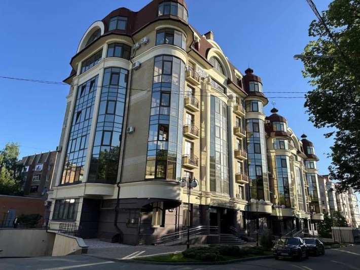 Шикарна 2 кімнатна квартира в самому центрі міста - фото 1