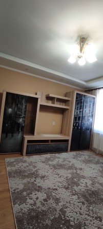 Терміново здається 1 км кварт. р-н Зеленого базару, ключі! - фото 1