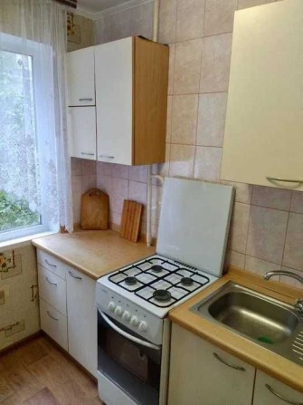 Оренда 2 кімнатної квартири на Захисників України (р-н ринок “Ниви”) - фото 1
