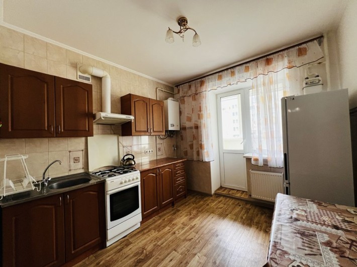 Оренда 1 кімн квартири по Пр Перемоги 119. Центр. Автономка - фото 1
