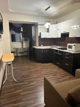 Сдам 1 комнатную квартиру на проспекті Івана Мазепи, 1а - фото 1