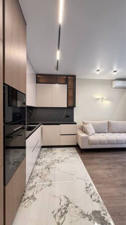 Оренда дизайнерської 2-х кімнатної. 68 м.кв. ЖК Crystal. - фото 1