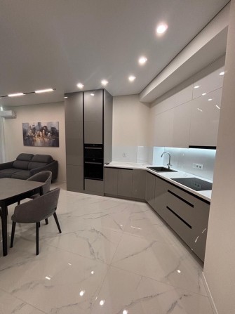 Оренда великої 1 к  квартири в ЖК Manhattan City (Манхеттен) 58 кв м - фото 1
