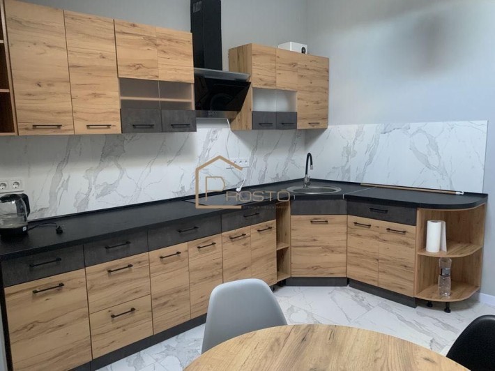 Здається 1.5 кімнатна квартира в районі центру - фото 1
