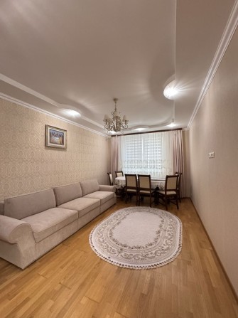 Оренда великої 2-х кімнатної. ЖК Сакура. 75 м.кв. - фото 1