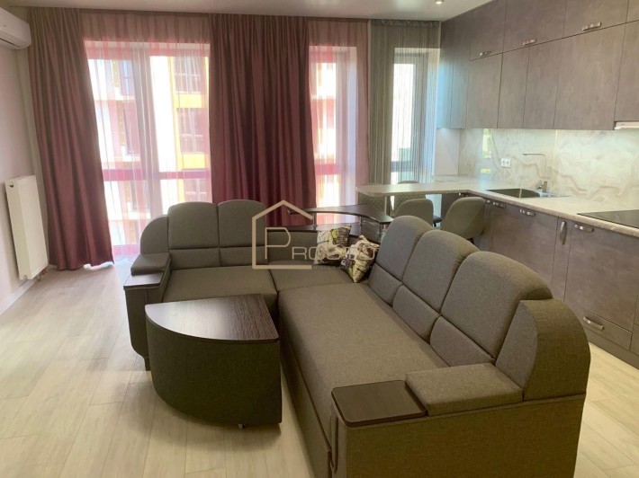 Оренда 2-ох кімнатної квартири в ЖК West Towers з видовими вікнами - фото 1