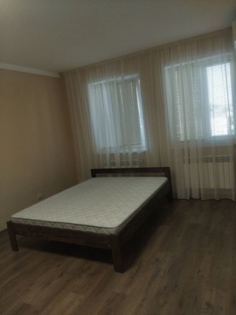 Оренда однокімнатної квартири в новобудові район Дастору. - фото 1