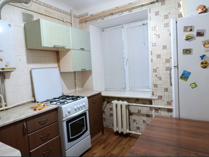 Здам 1но кімнатну квартиру. Центр, пл. Перемоги - фото 1