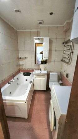 СДАМ 2кв. Бул.Строителей 8/9эт. цена 6 500 грн. - фото 1