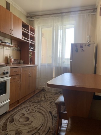 Сдаю 3 к в Центре напротив Маркплазы(можно 2-3 мес) - фото 1