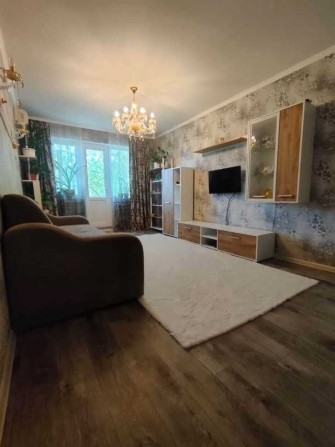 оренда 3к квартири на вул. Варненська - фото 1