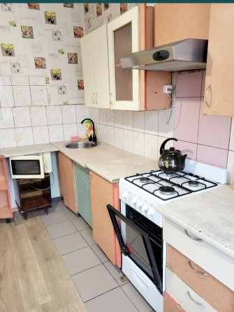 З комн кв-ра Бородинський мкрн, Правого берега - фото 1
