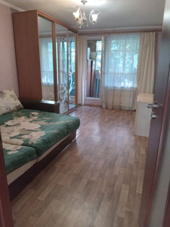 Сдам продам 1 комн. кв. на Салтовке. Район 24х этажки. - фото 1