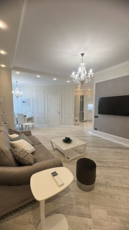 Первая Аренда Белая,Стильная 3-ком в Аркадии 125 м . - фото 1
