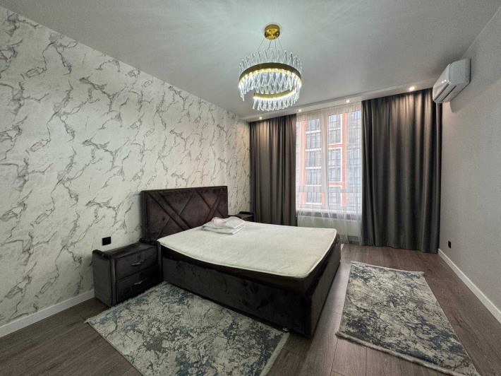Оренда квартири «Семицвіт», 2-кімнатна, 62 м² — ідеальна для життя - фото 1