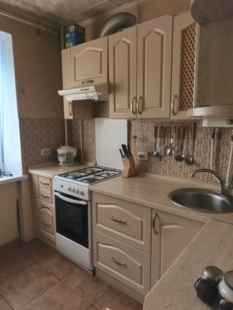 Квартира на Петропавлійській Борщагівці вул .Шкільна 15   12 000грн - фото 1