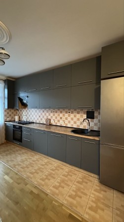 Оренда 1-кімн квартири +кухня-вітальня в новобудові по вул. Плугова - фото 1