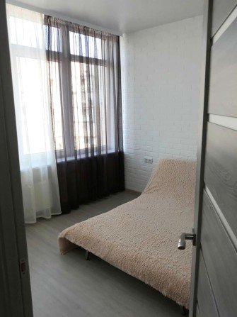Сдам 1-комнатную квартиру в ЖК 34 Жемчужина, Бассейная 3А, ЦЕНТР! - фото 1