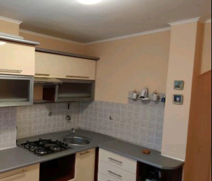 Сдаю 2 ком кв Центр ремонт, мебель, техника - фото 1