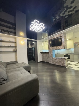 Сдаю 2комн.квартиру 86м2 ЖК Дуэт, Алексеевка - фото 1