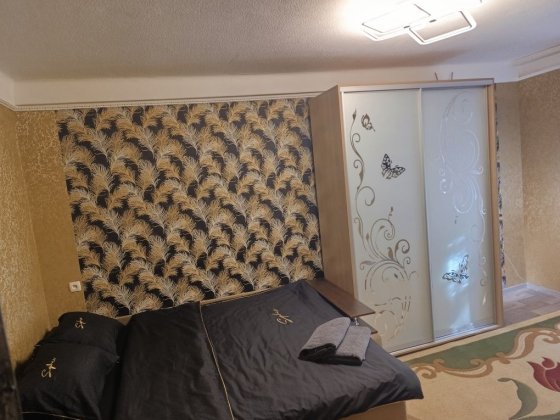 Сдам квартиру посуточно почасово Каменское Каменское