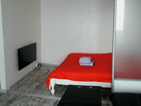 Сдам 2комн новую квартиру Каменское