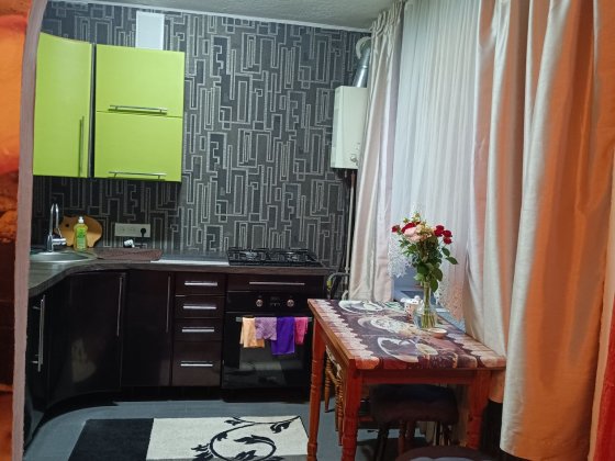 Здам подобово 2-х кімн квартиру по вул Гайдамацька (Гагаріна ) Ізюм