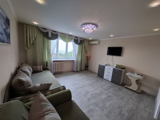 Парковая 2-шка первая линия моря Чорноморськ