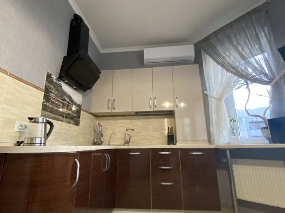 Сдам 2 комнатную квартиру отдыхающим у моря Чорноморськ