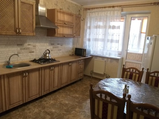 1 ком кв посуточно ул парковая дом 48 Чорноморськ