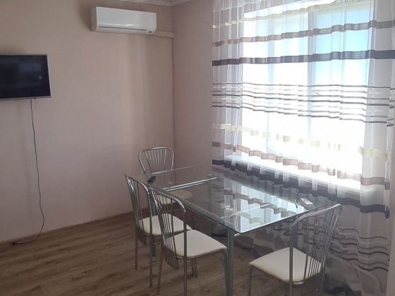 Квартира посуточно 3 минуты до пляжа Чорноморськ