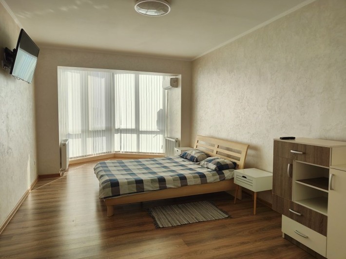 Подобова,помісячна оренда квартири у центральній частині міста - фото 1