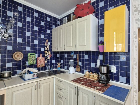 Сдам посуточно 1-но комнатную в Цветном Бульваре Чорноморськ