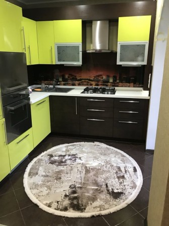 Сдам подобово 2х кімнатну квартиру в Чорноморську - фото 1