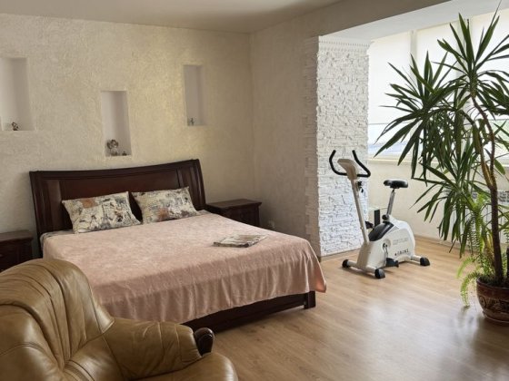 Своя!Посуточно 3-х комн.квартира с 12.07 Чорноморськ