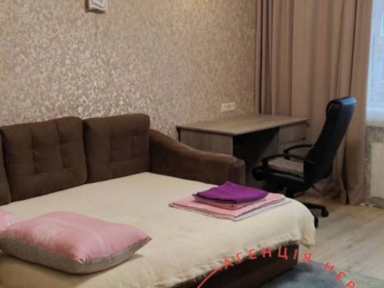 Сдам двухкомнатную квартиру в Черноморске посуточно, 5 минут от моря. Чорноморськ