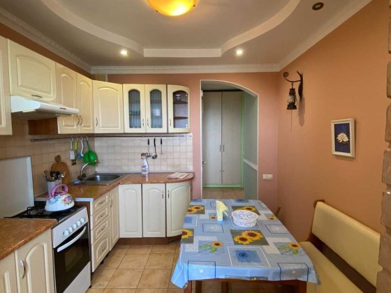 Сдам отдыхающим 2 комнатную квартиру с видом на море Черноморск