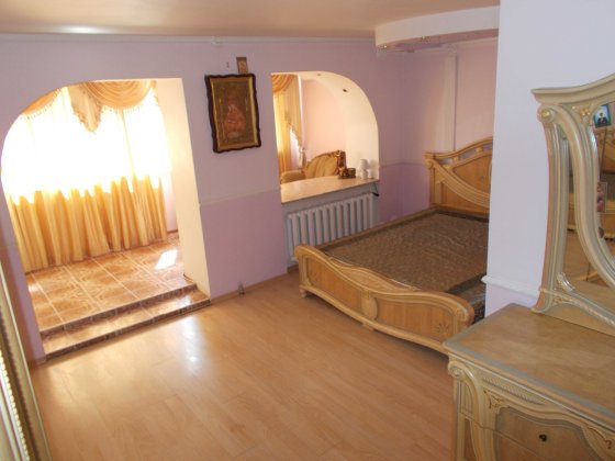 Здам посуточно просторную 2-х комнатную квартиру возле моря Черноморск