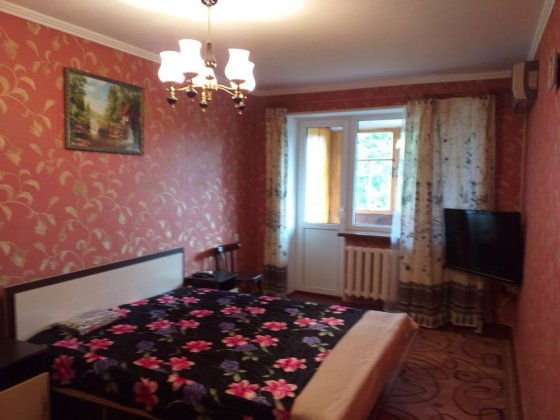 Сдам посуточно свою 2х комнатную квартиру,на парковой 22. Черноморск